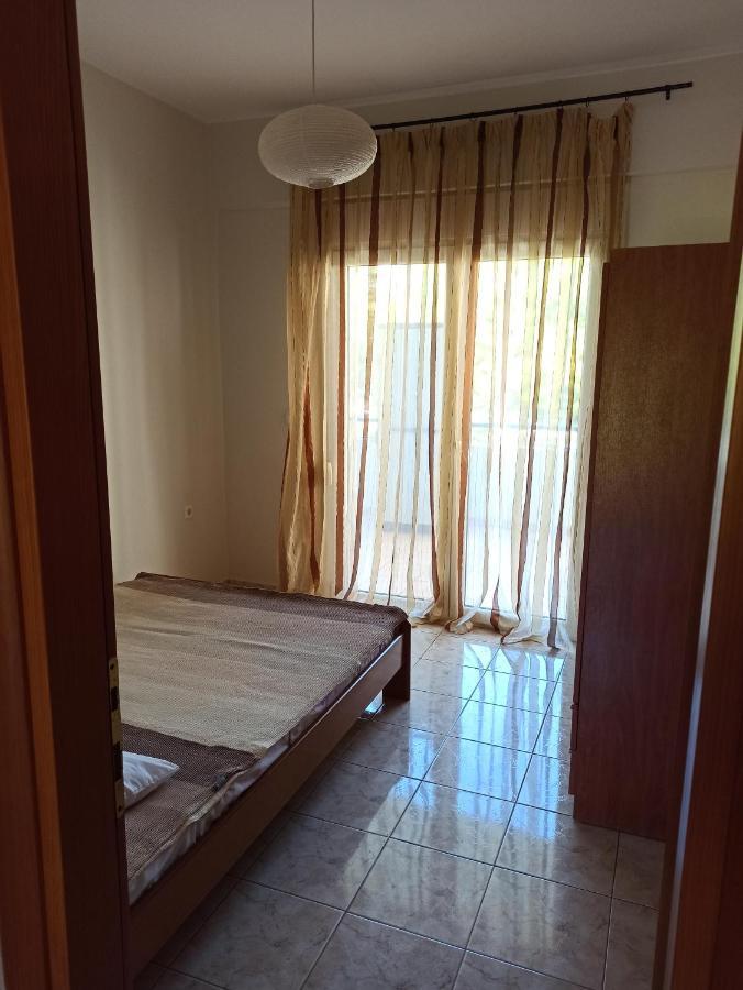1 Bedroom Apartment In Nea Kallikrateia Exterior photo